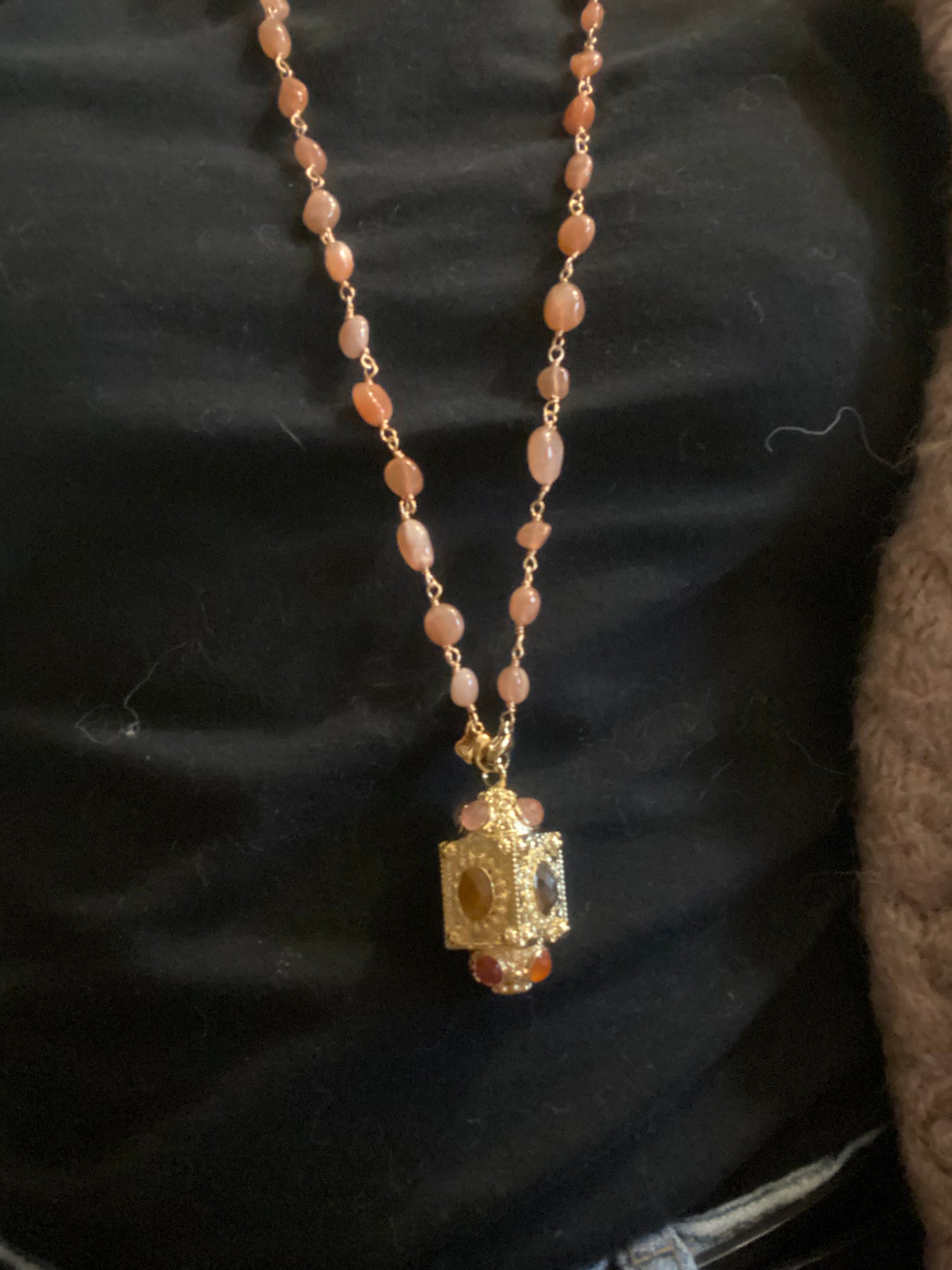 Sautoir habaha prisme rectangulaire en pierre