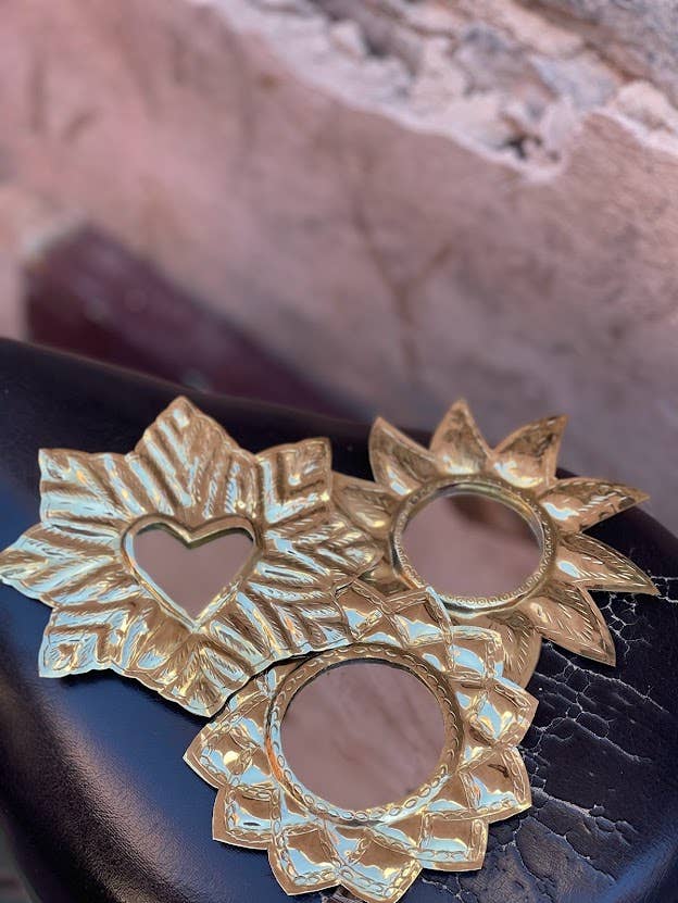 Miroir fleur , bronze