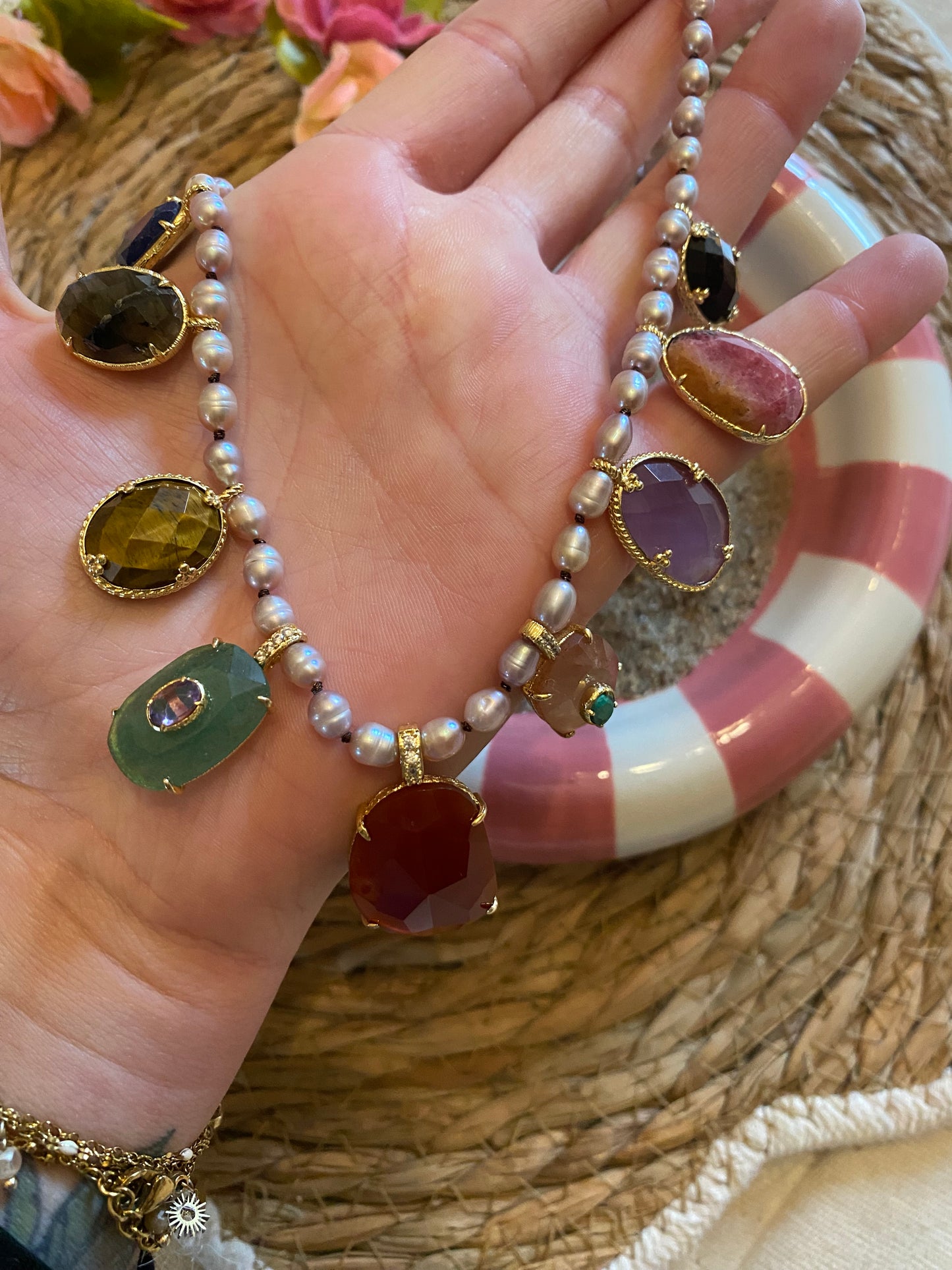 Collier plastron habaha en pierres naturelles