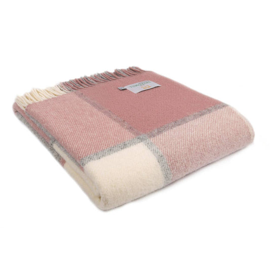 Plaid tweedmill  en pure laine vierge à carreaux